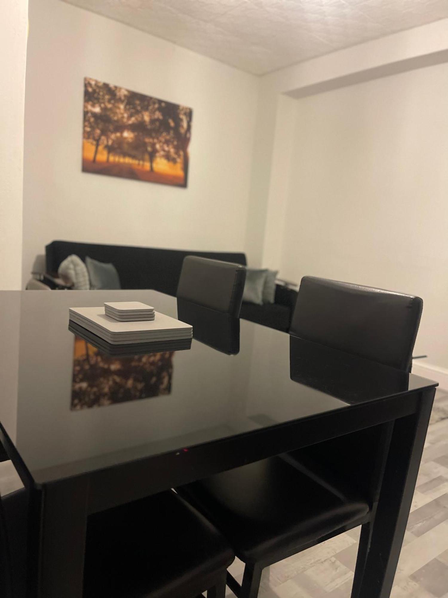 2 Bed In Lambeth * London