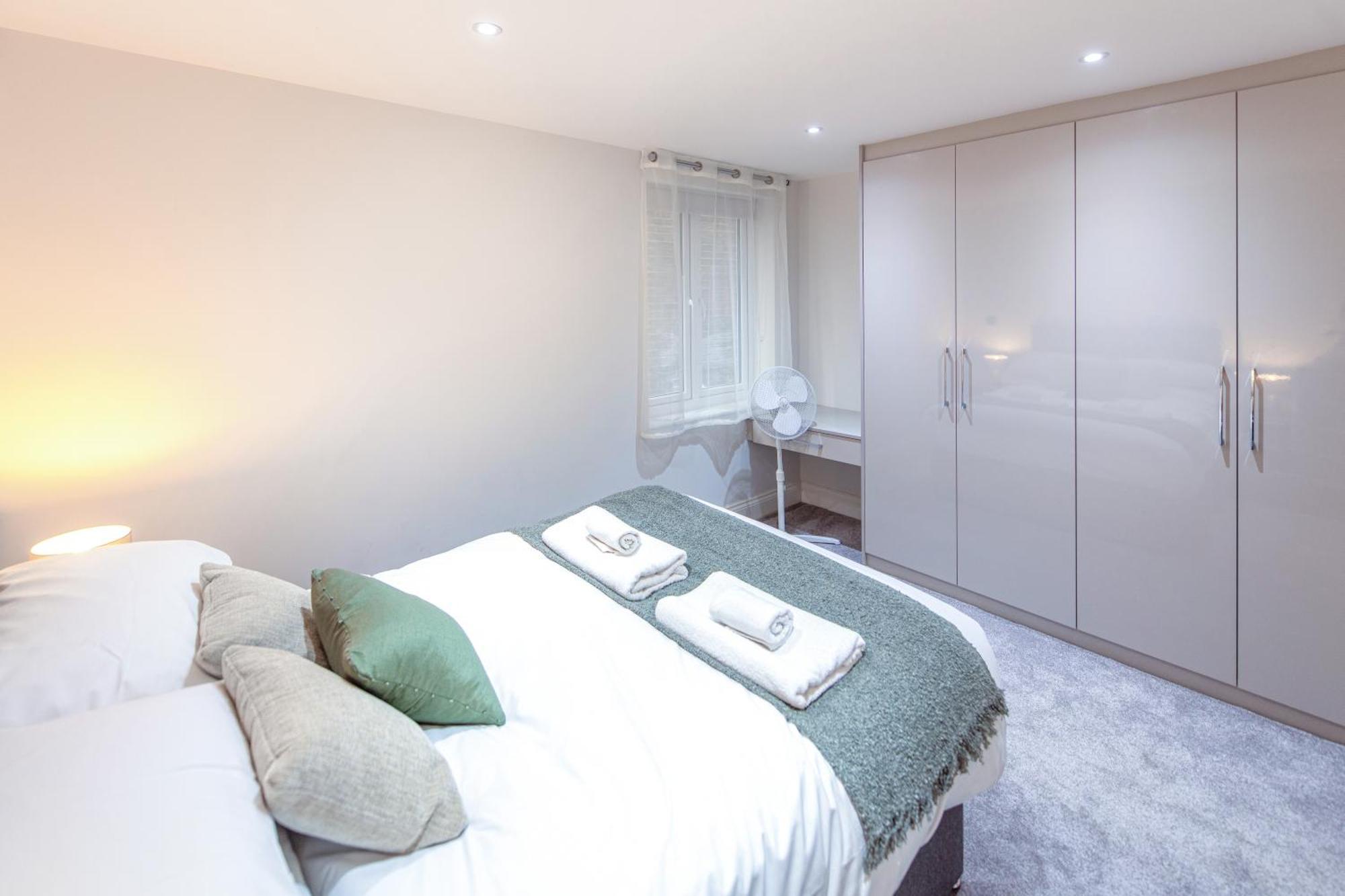 Apartahotel Ealing Residency *