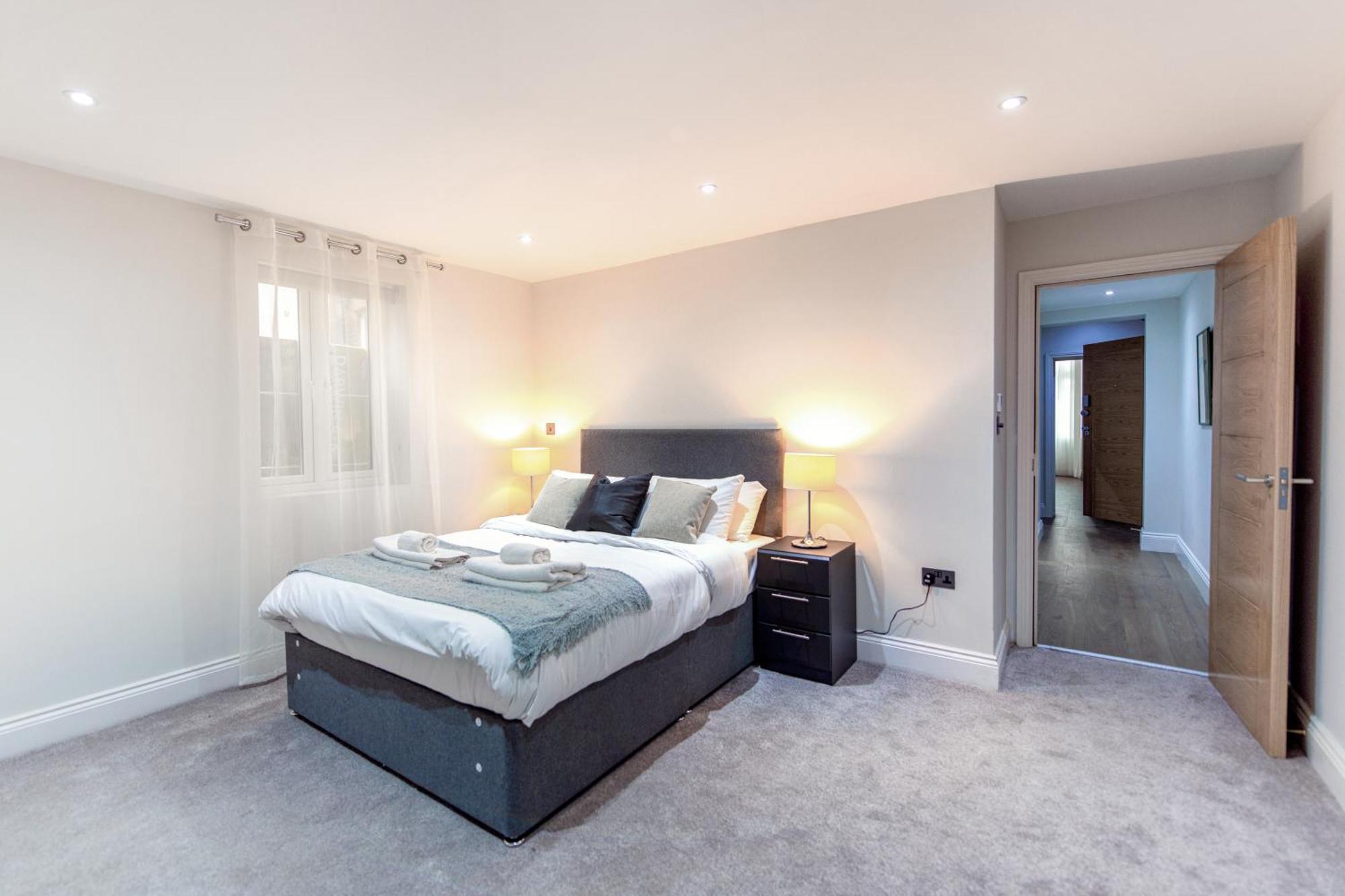 Ealing Residency Apartahotel