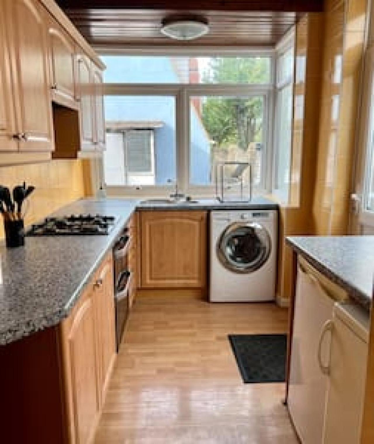 Twin Tranquility- In Leyton Holiday home *