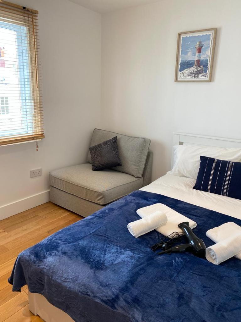 Private Near Euston Station, * Londen