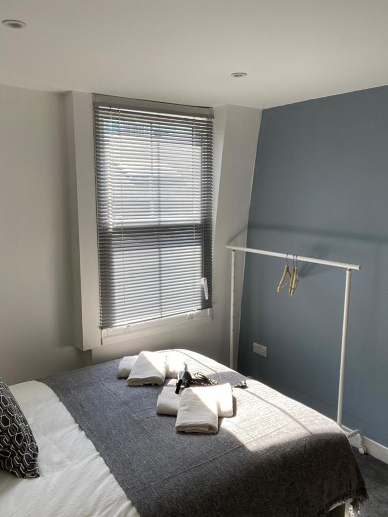 Homestay Comfy Private Bedrooms In Euston, *