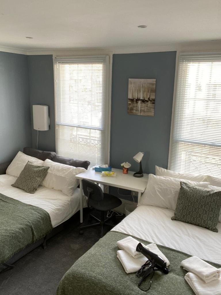 Comfy Private Bedrooms In Euston, Homestay London