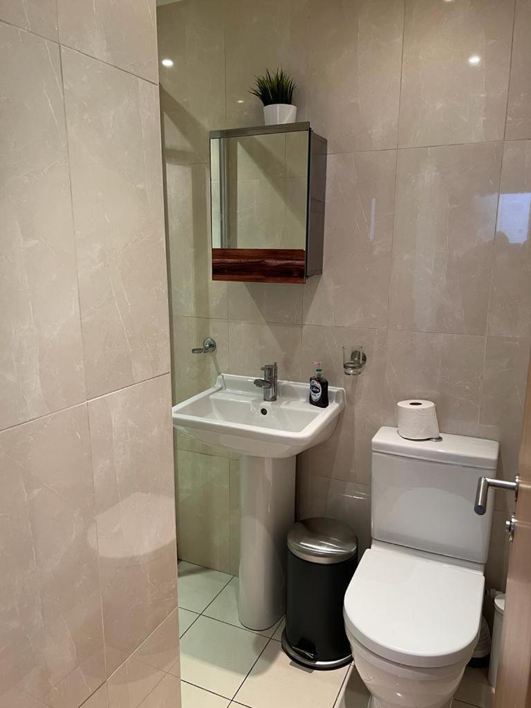 Private Near Euston Station, * London