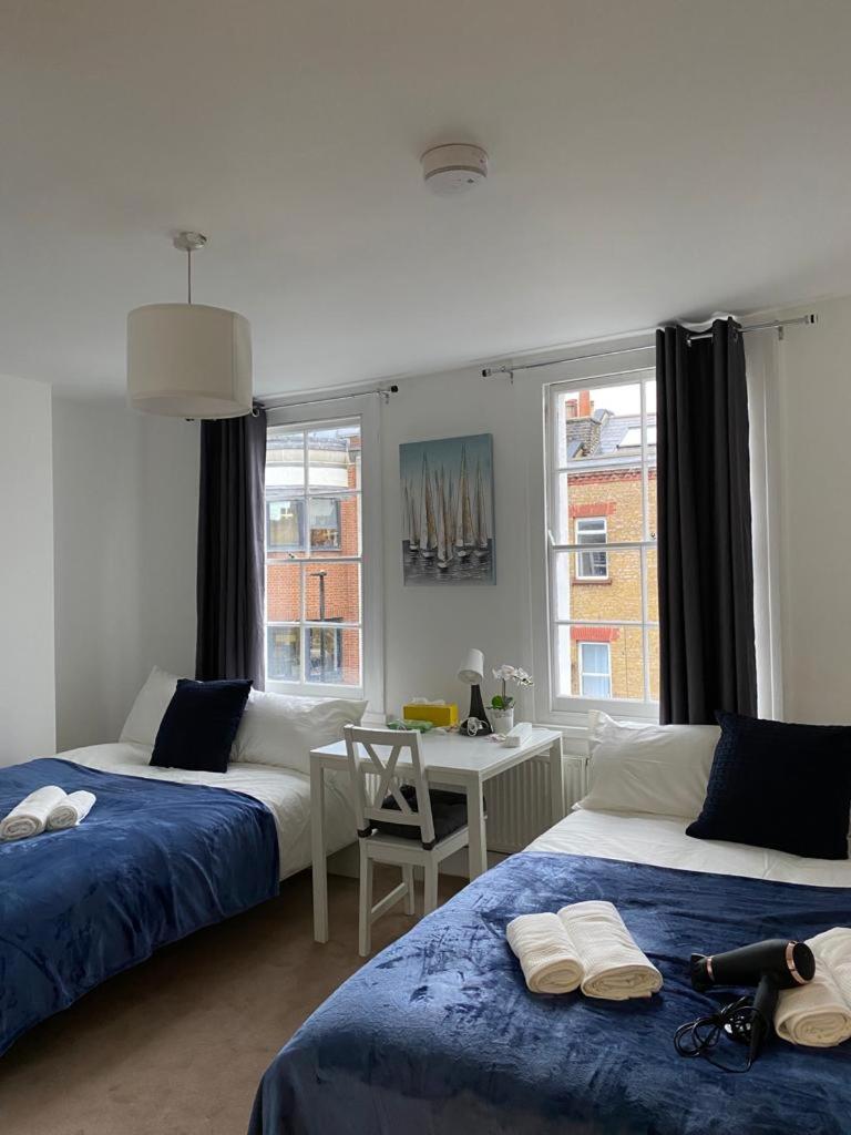 Private Bedrooms In Camden Town, Homestay *