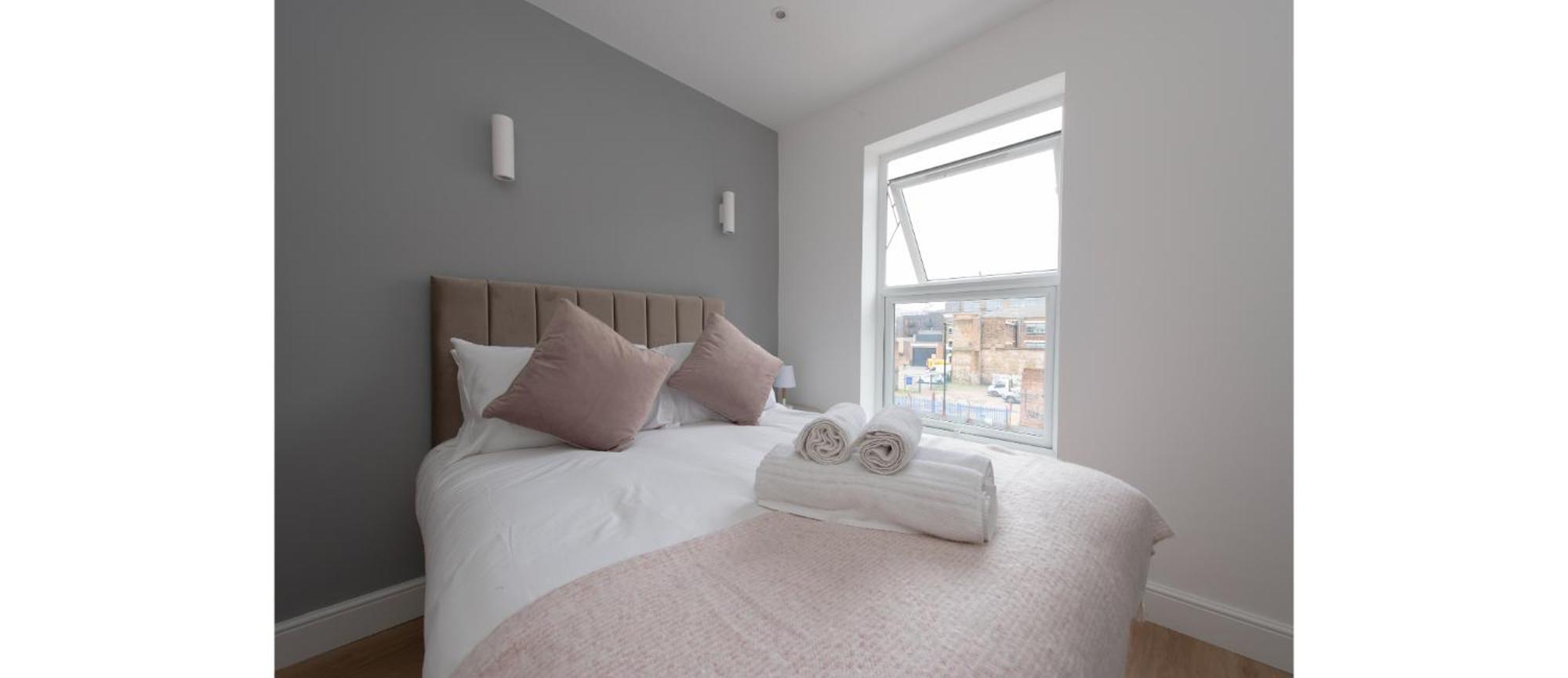 Dainty Close To Everything Apartment *