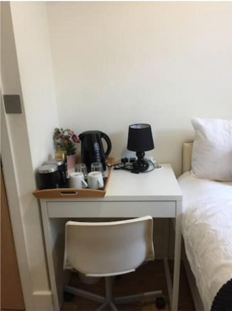 Comfort Bedrooms Near Euston - 161/2 *