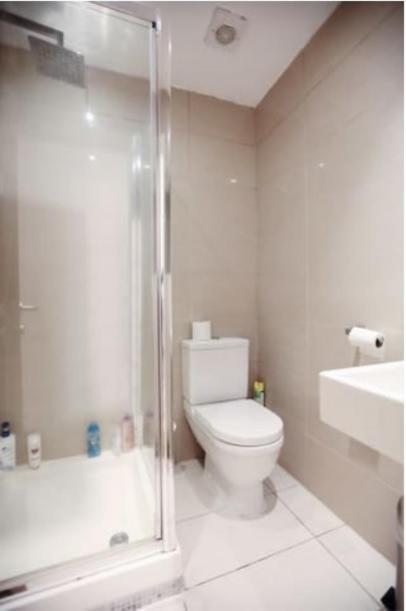 Comfort Bedrooms Near Euston - 161/2 Privatunterkunft London