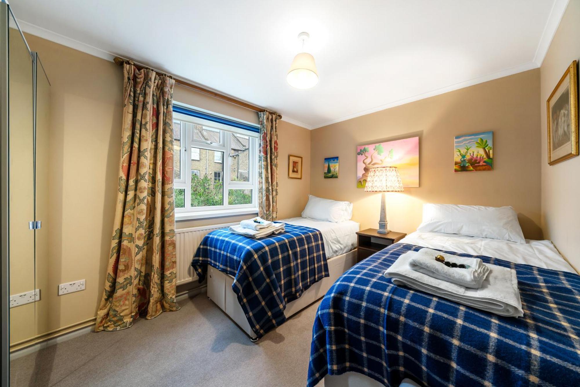 Bright & Cosy Gem ~ Battersea Park View ~ King Bed Leilighet