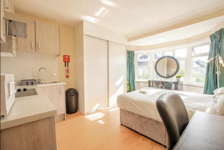 Large Cosy 15min From Privatunterkunft