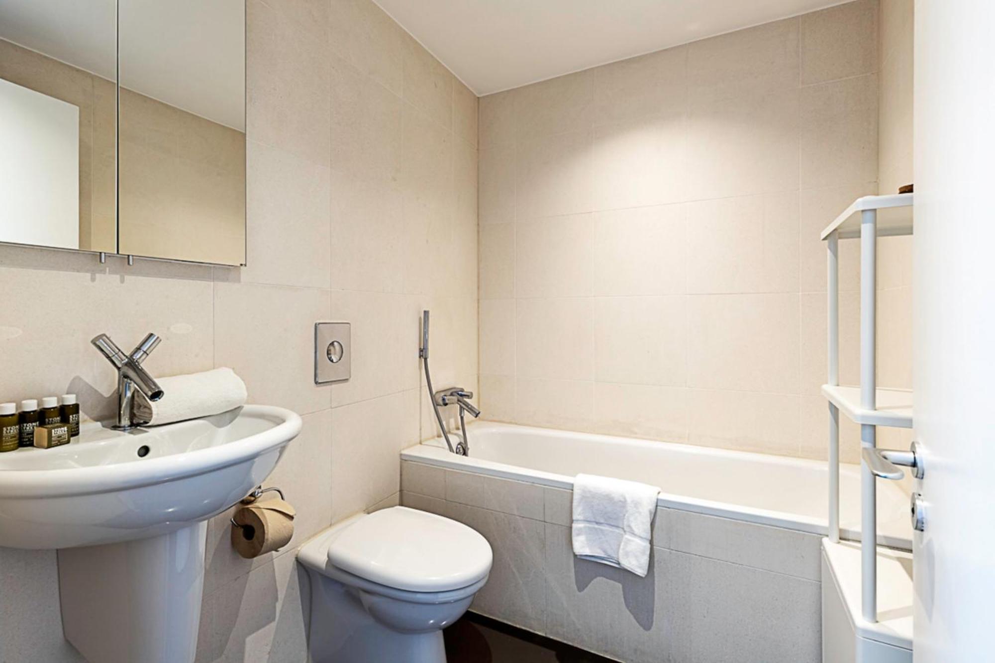 Comfortable Modern Flat In Shoreditch Apartment London