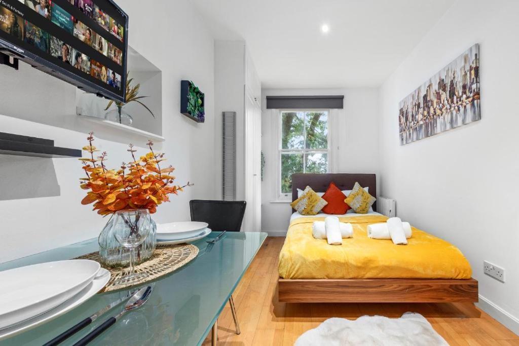Paddington Studio - W2 *