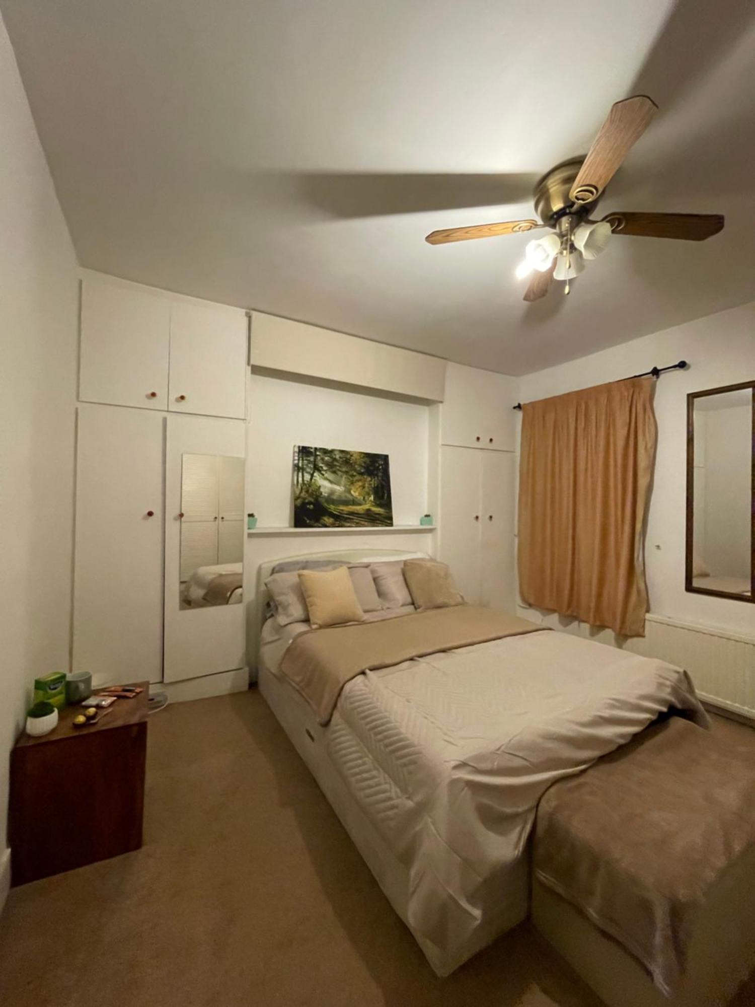 Cozy 25 Min Liverpool Street Guest house London