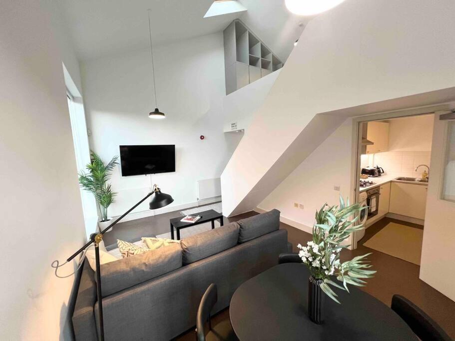 Camden Loft Apartment! Leilighet London