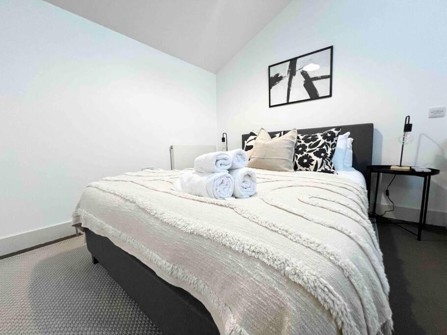 Camden Loft Apartment! Leilighet