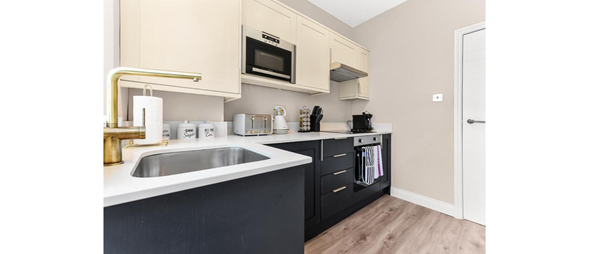 Serene, Stylish, Spacious Brand New For 2023! Leilighet *