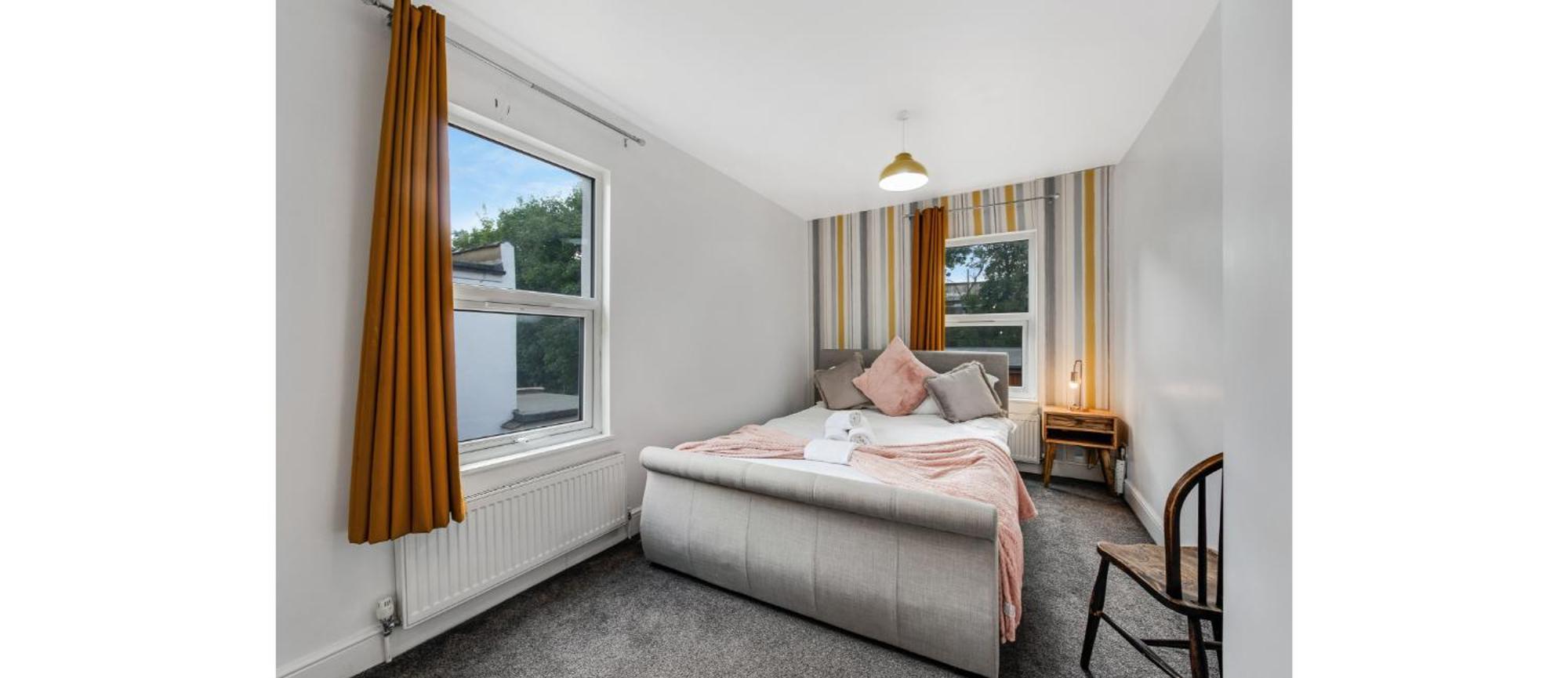 Apartment Your Home: 1br Flat With Modern Amenities