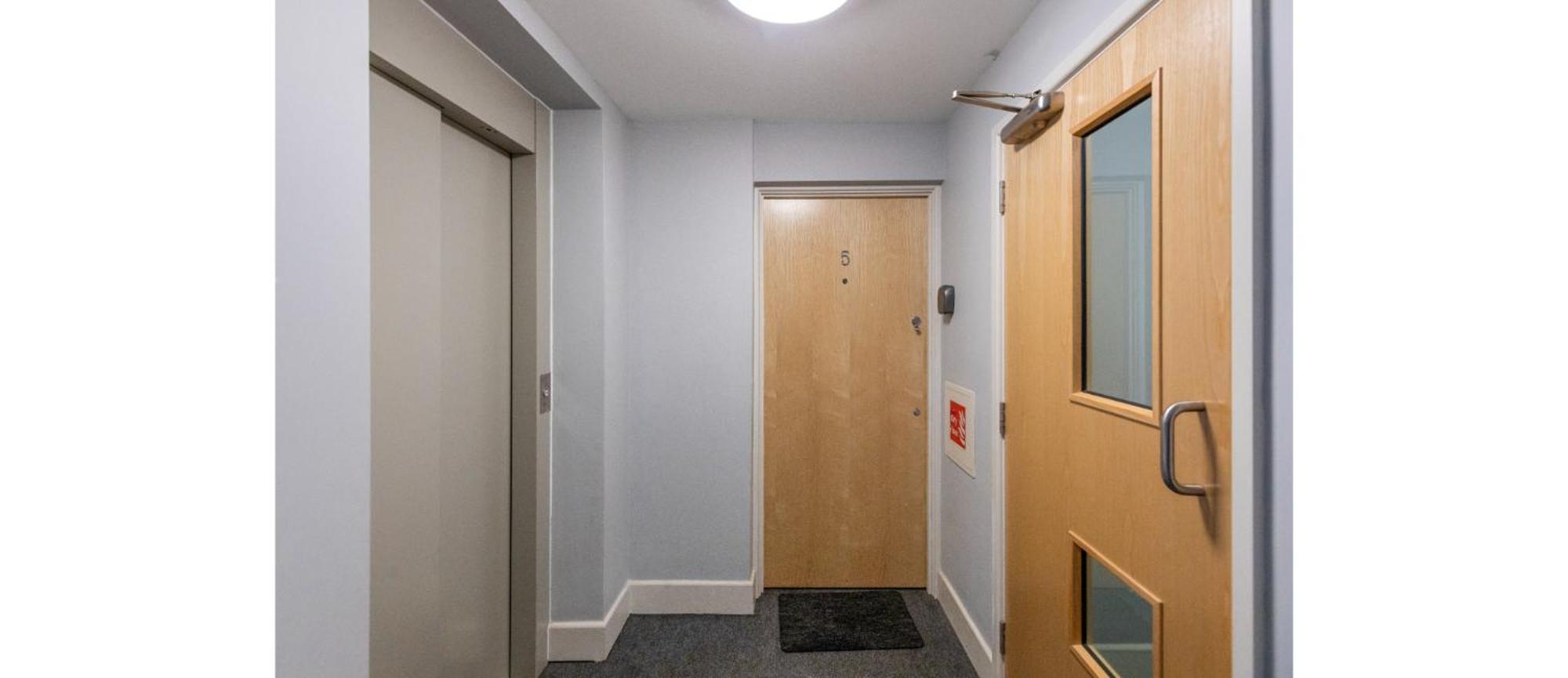 Your Home: 1br Flat With Modern Amenities * London