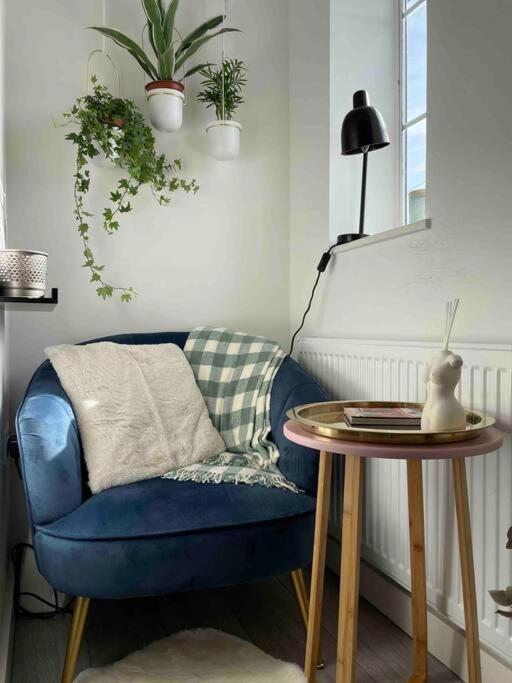 Stylish Putney Village Flat * Londen