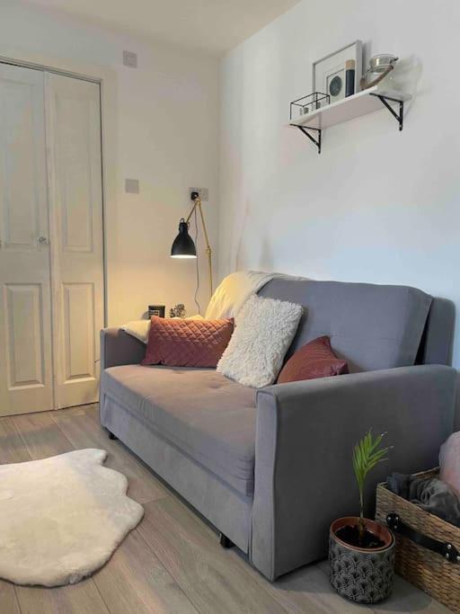 One Bedroom Putney Village Flat Apartment London