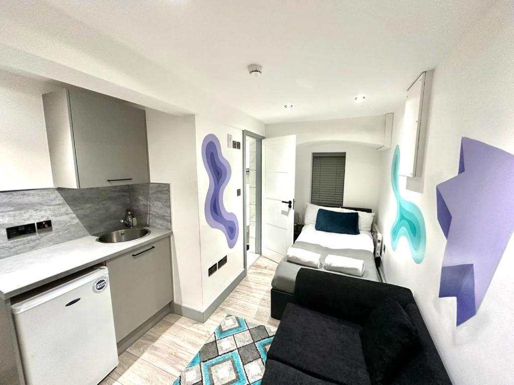 New Cross Suites -se14 * London
