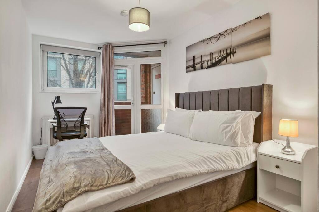 Peaceful 2-bed South Bank Londen