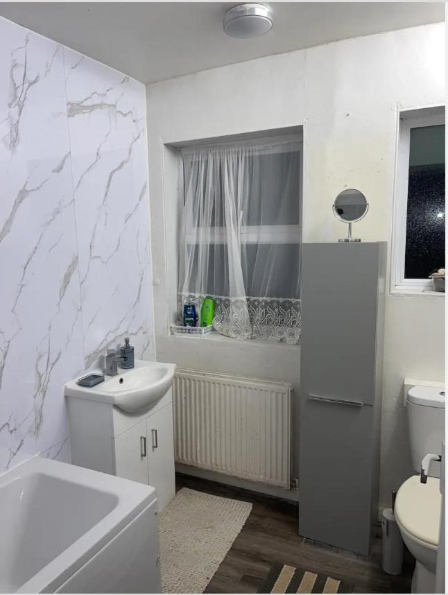 Guest house Cozy 25 Min Liverpool Street London