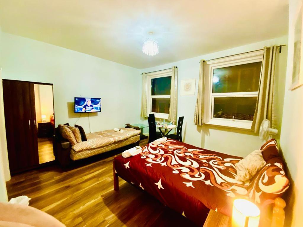 Stylish One Bed Studio Flat Edgware Road In Central * Londres