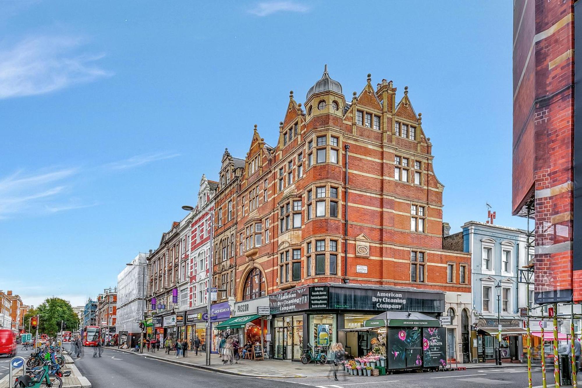 Lovely Kensington
