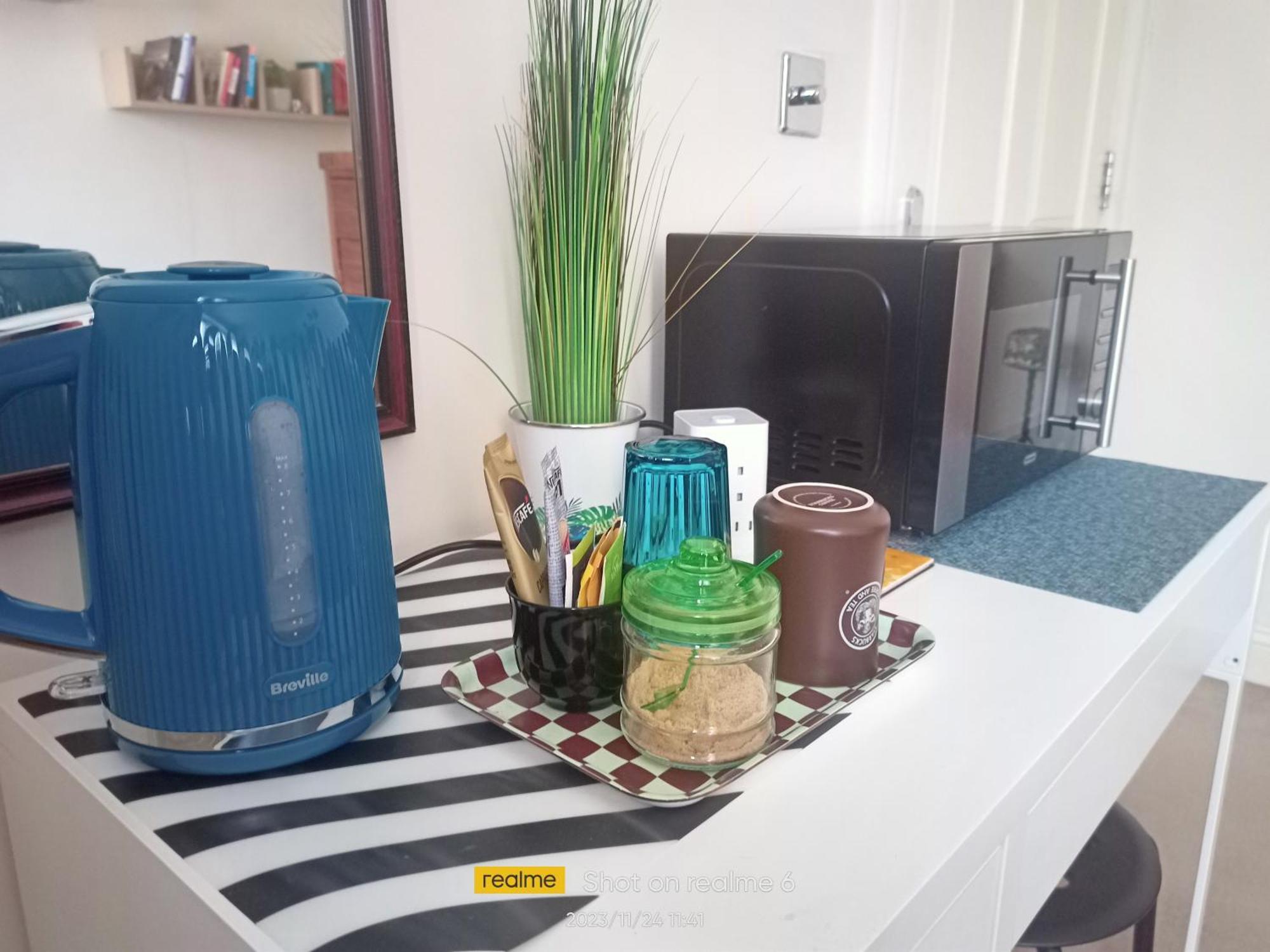 Goldy's Place In E17 * London