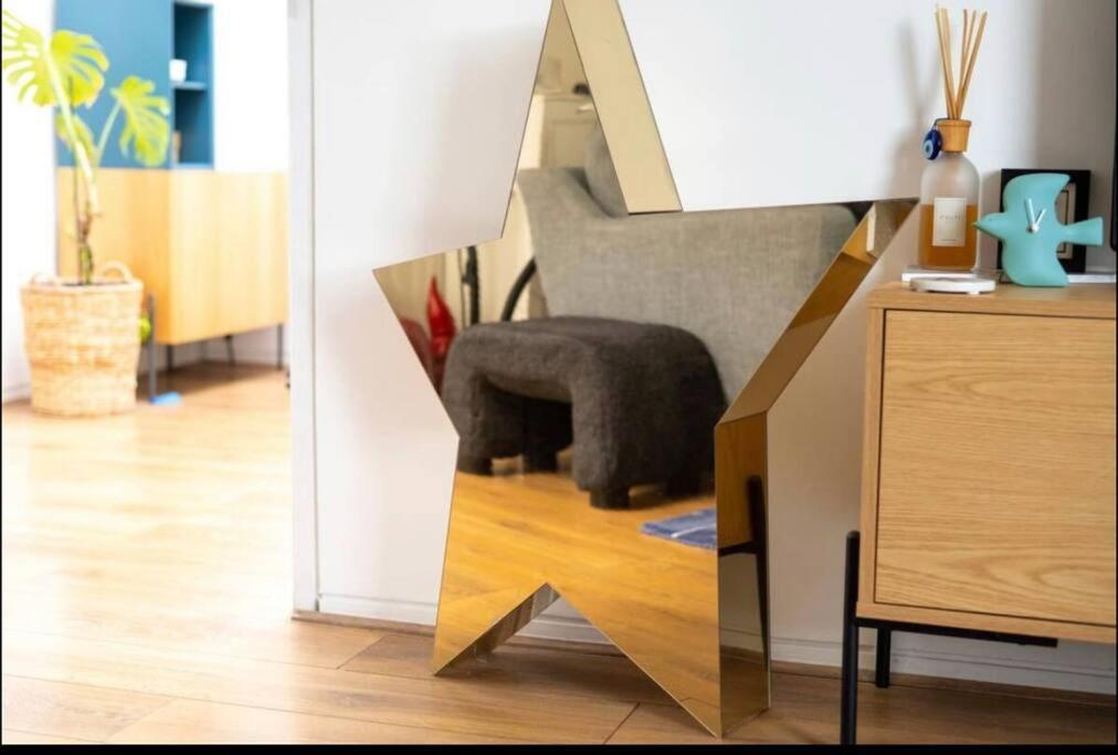 Luxury Modern Flat Near Excel, 02 & Canary Wharf Leilighet London