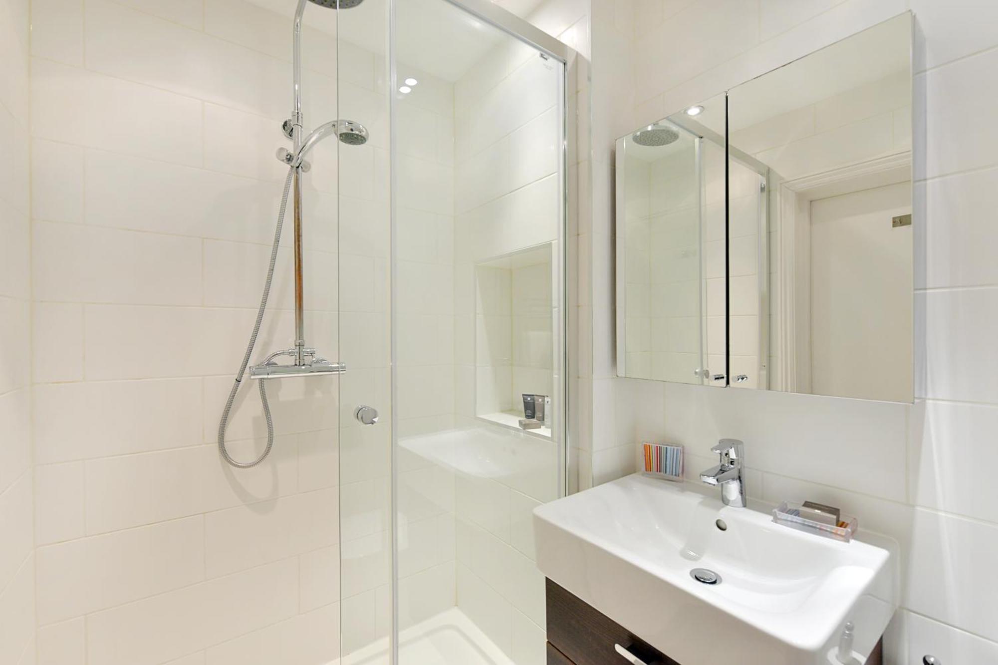 Chiltern Street Serviced By Globe Apartment