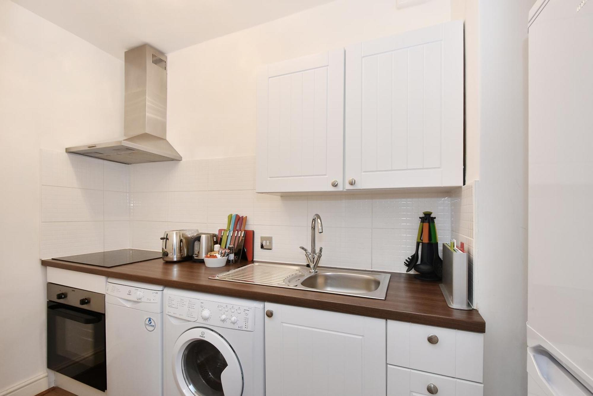Chiltern Street Serviced By Globe Apartment *