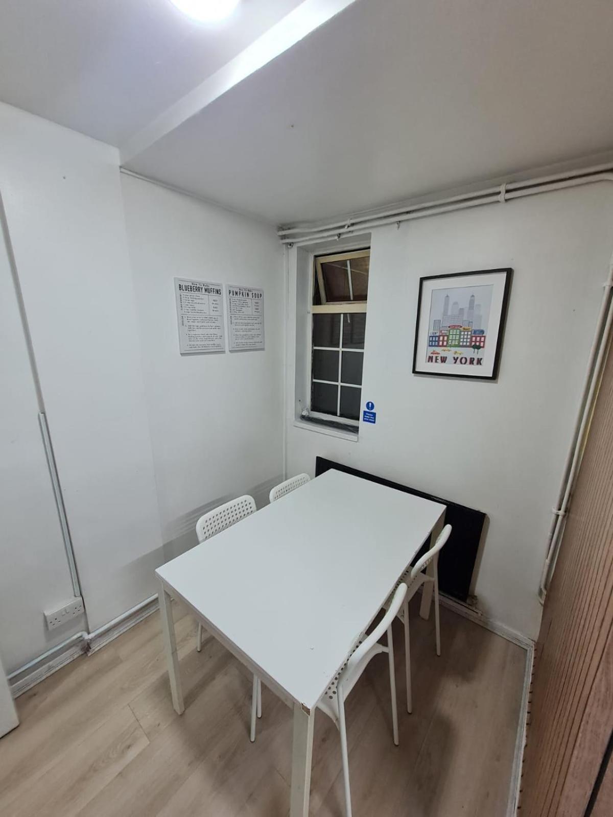 E2 Guest house *