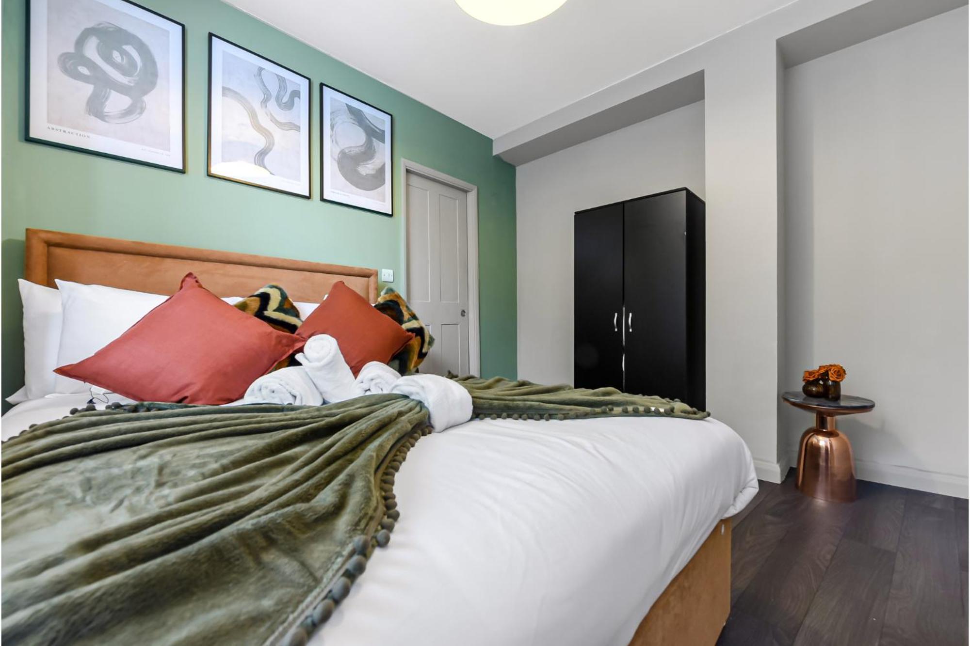 Apartment Newly Renovated 1 Bdr Flat - Location *