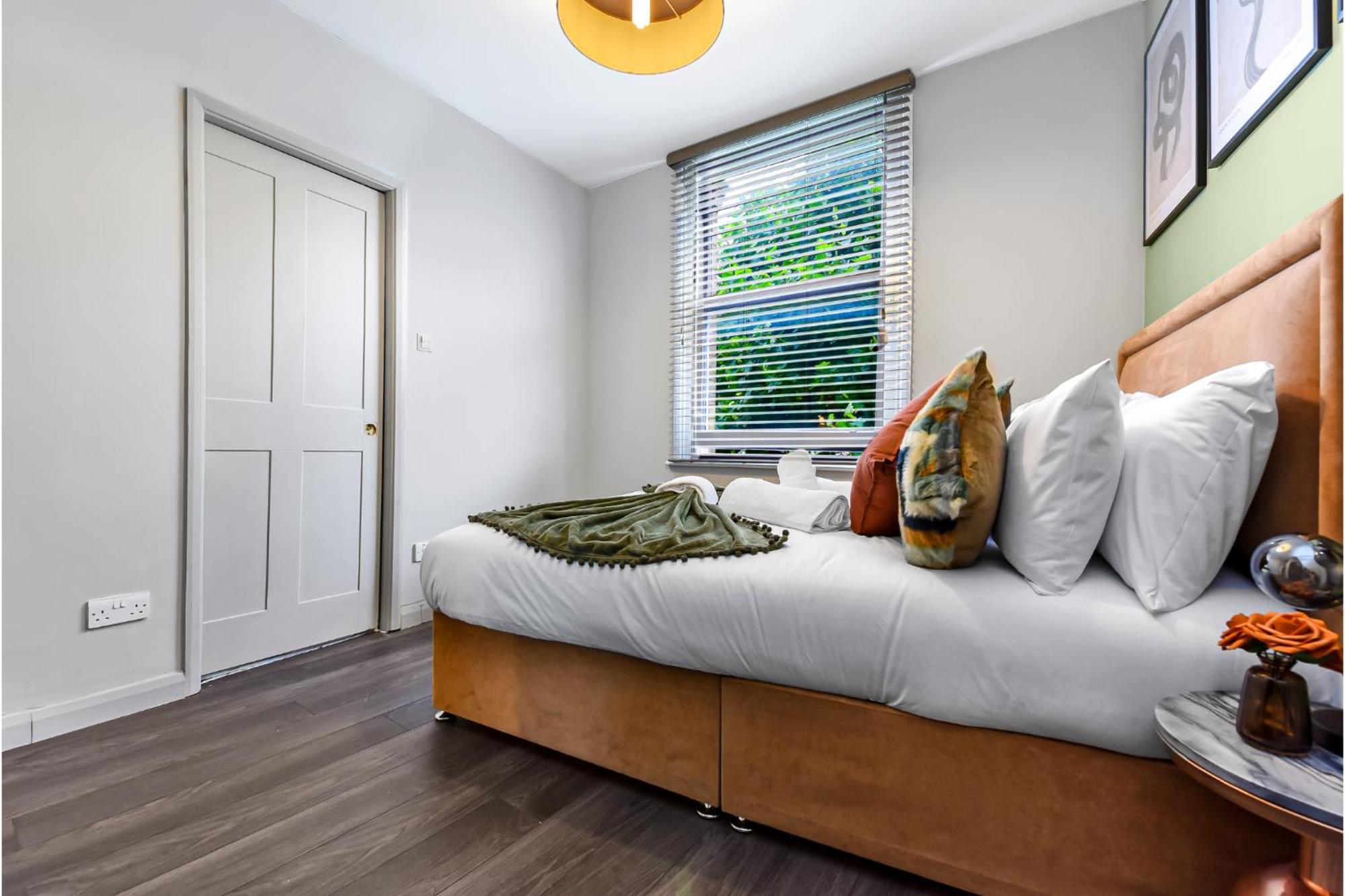 Apartment Newly Renovated 1 Bdr Flat - Location *