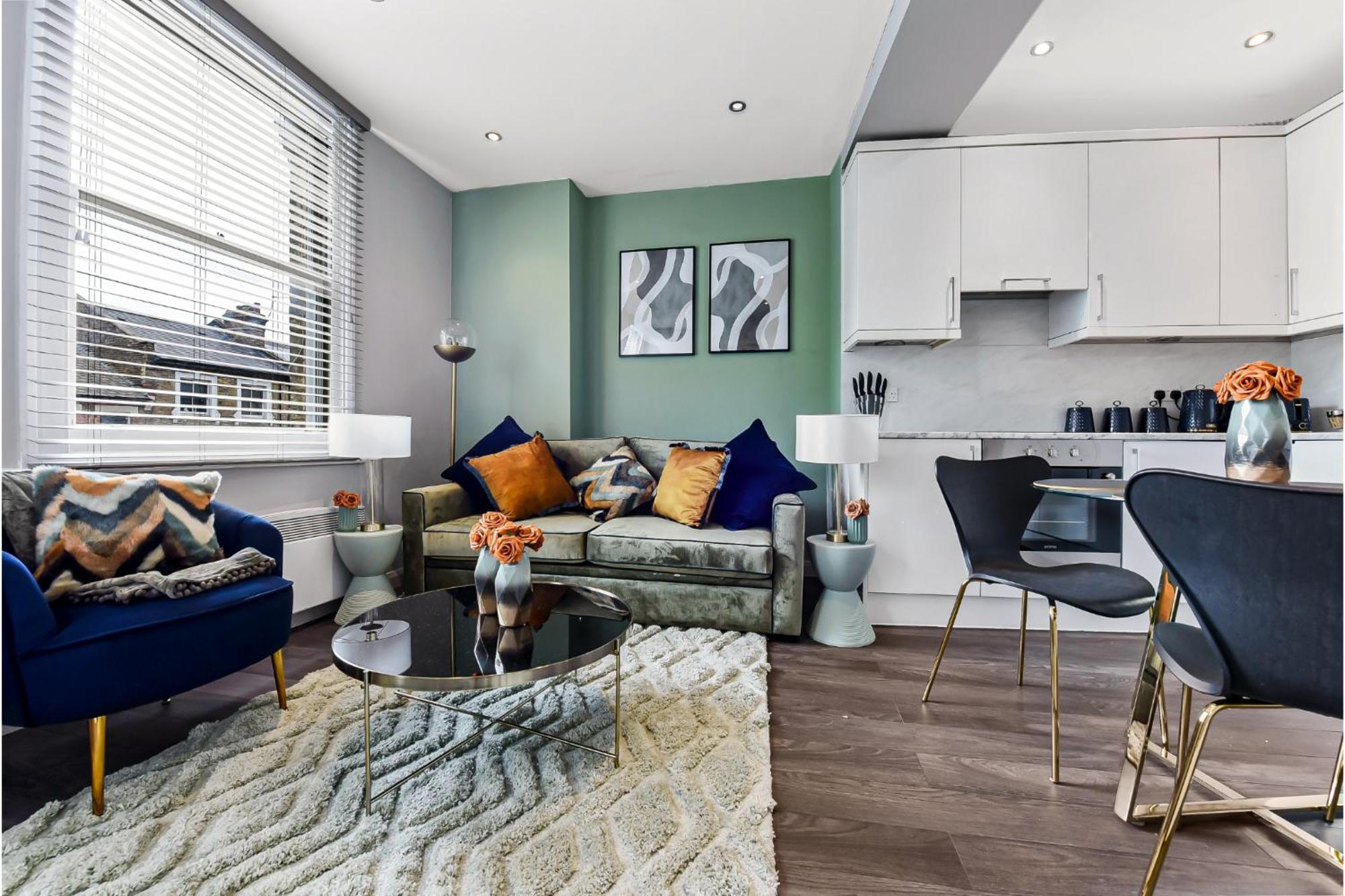 Newly Renovated 1 Bdr Flat - Location * London