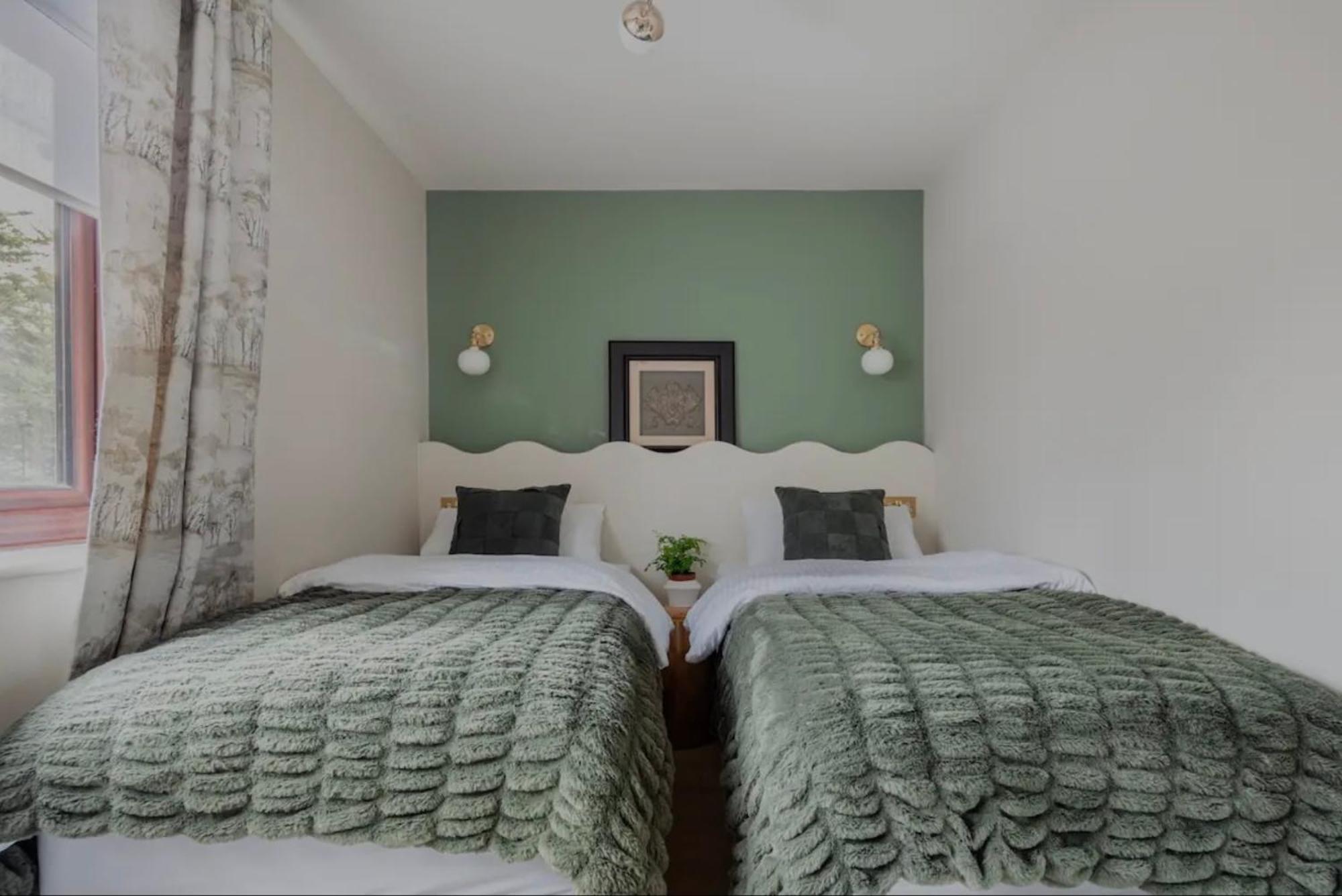 Feriehus Spring Cosy 2-bed With Free Parking