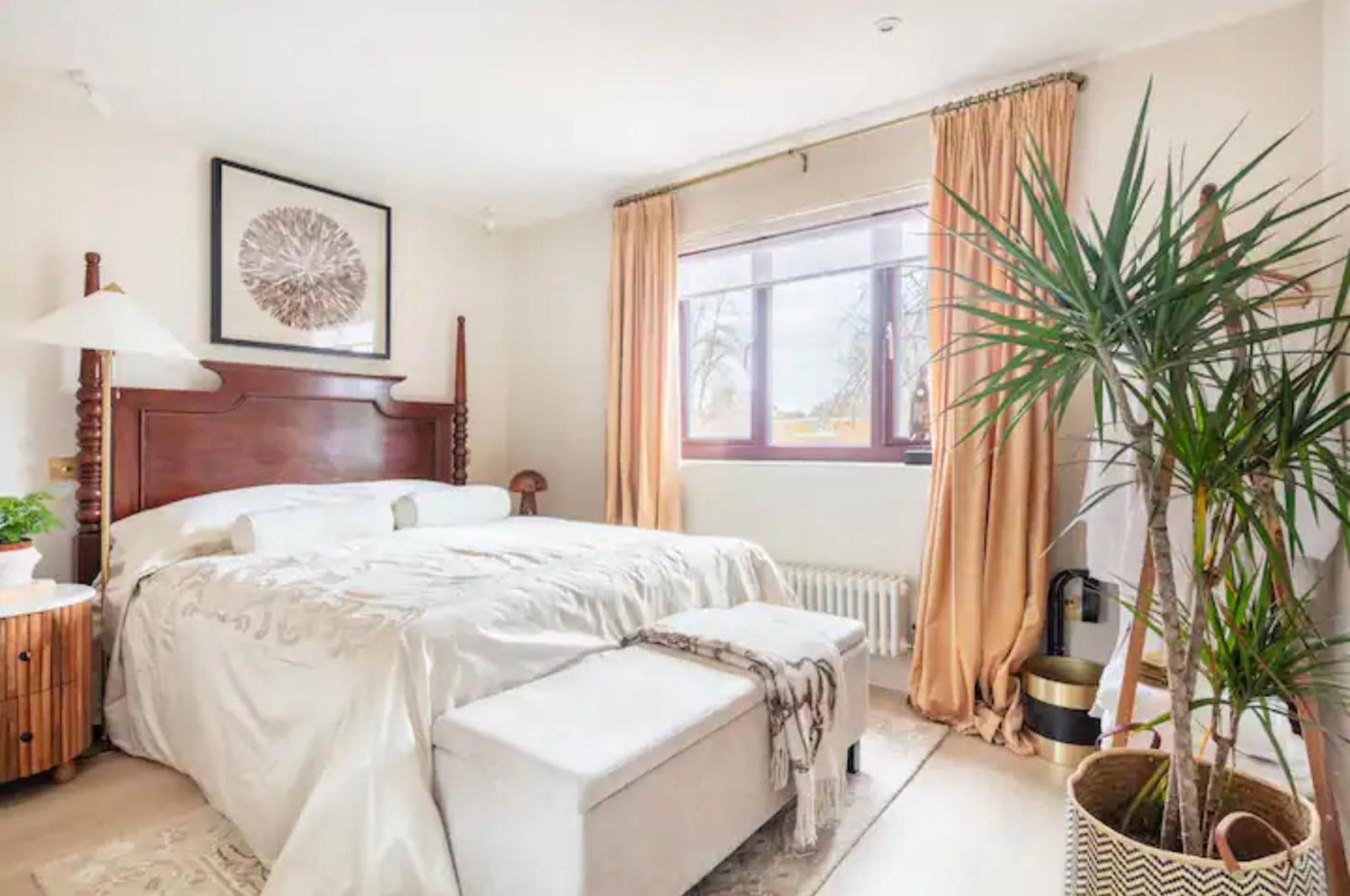 Feriehus Spring Cosy 2-bed With Free Parking *