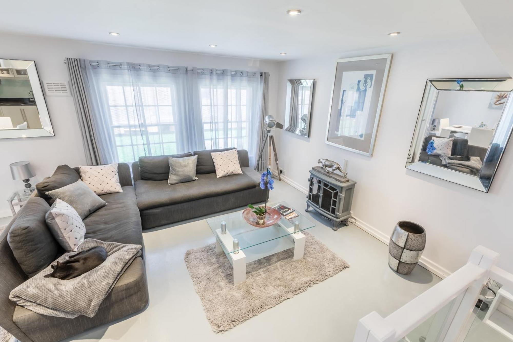 Ferienhaus Comfortable 4 Bed Mews Town House Near Hyde Park