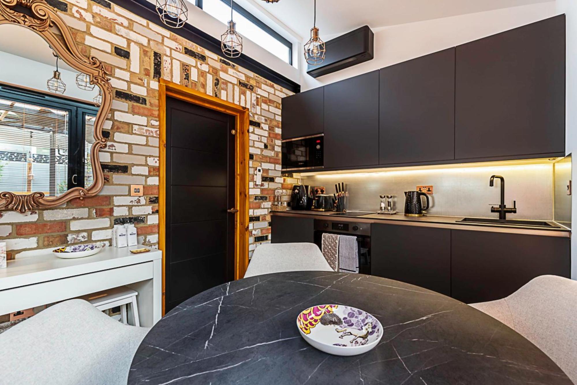 Scarlett Heart In Golders Green Holiday home London