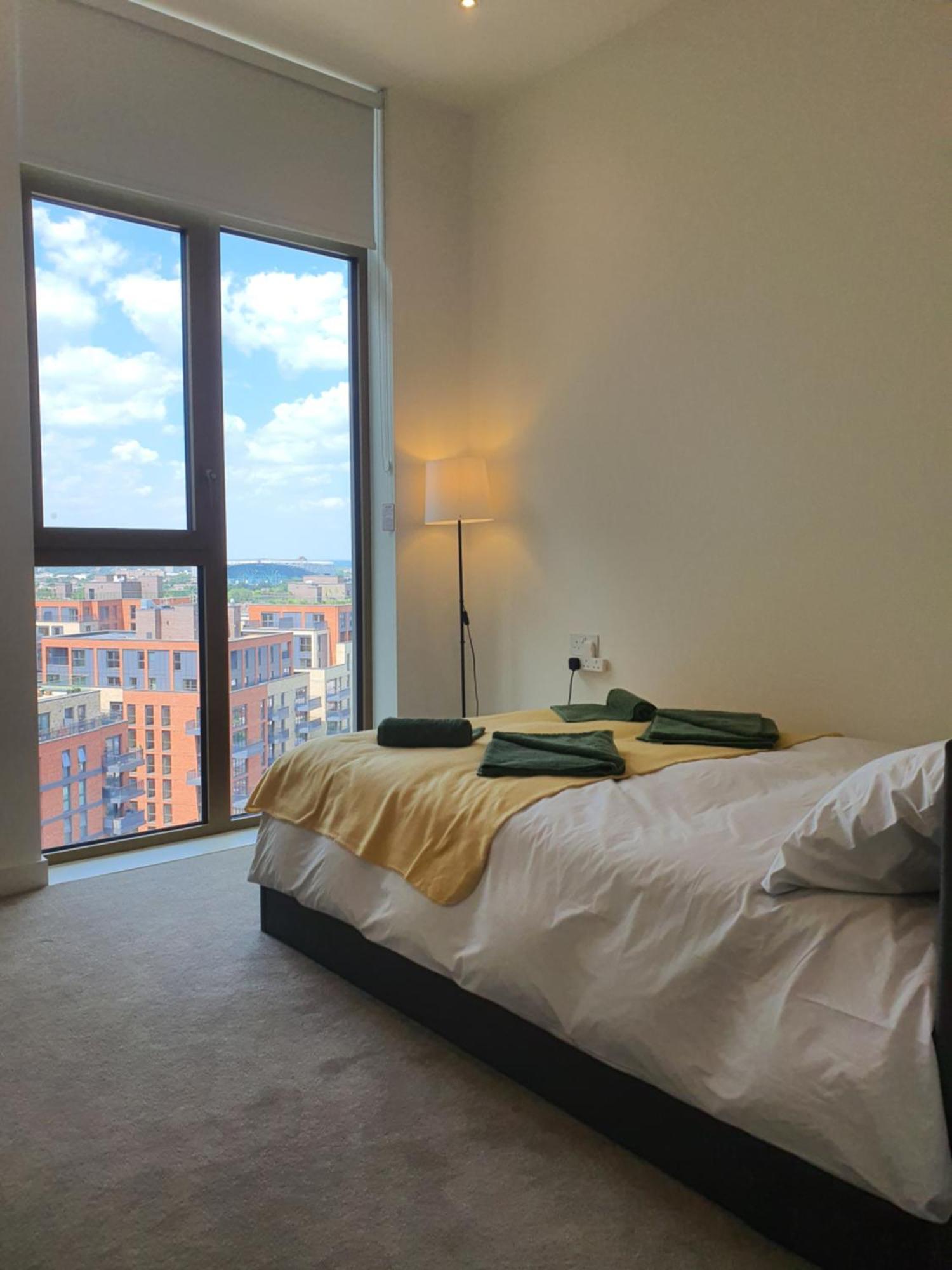 Cozy With Private Bathroom In Luxurious Flat Accommodatie bij particulieren