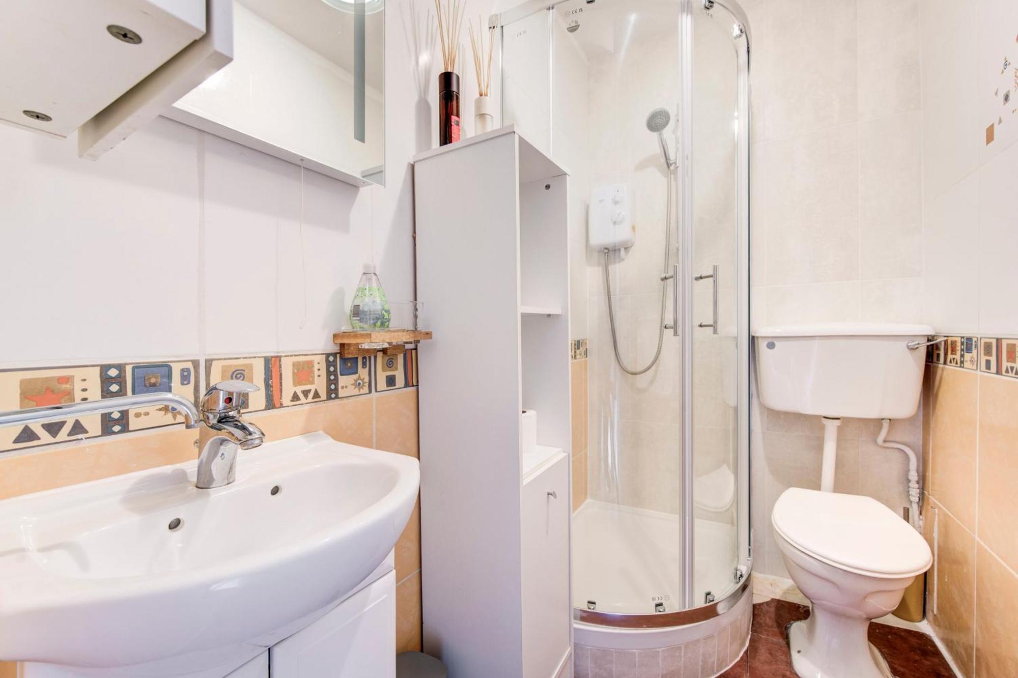 Cozy Studio In London, Paddington Station London