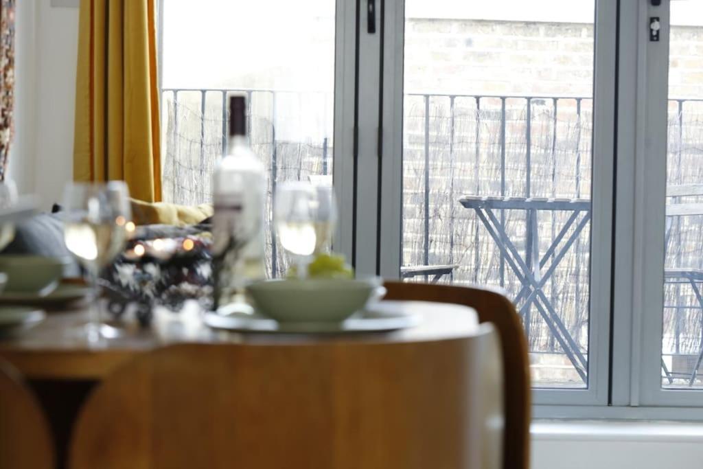 Very Nice Flat Close To Camden Station Apartment *