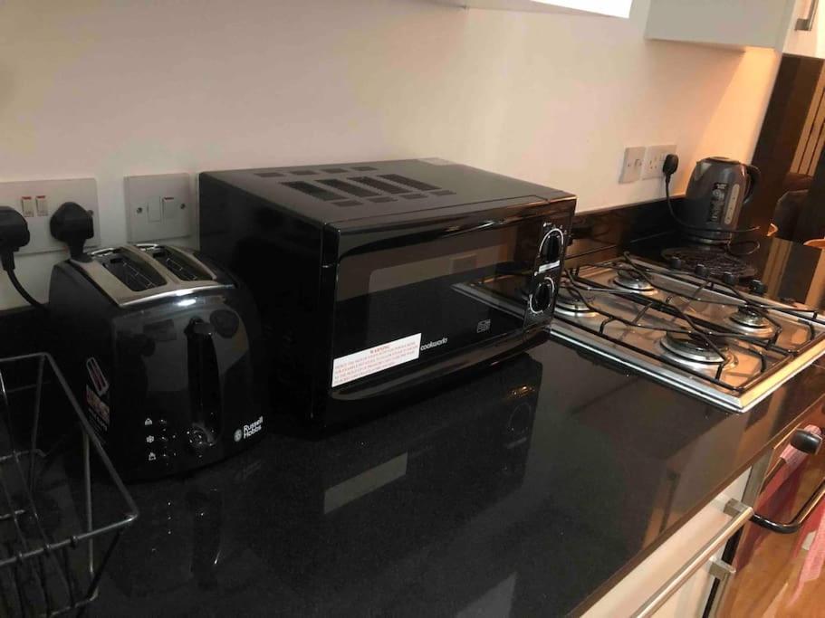 Very Nice Flat Close To Camden Station Apartment