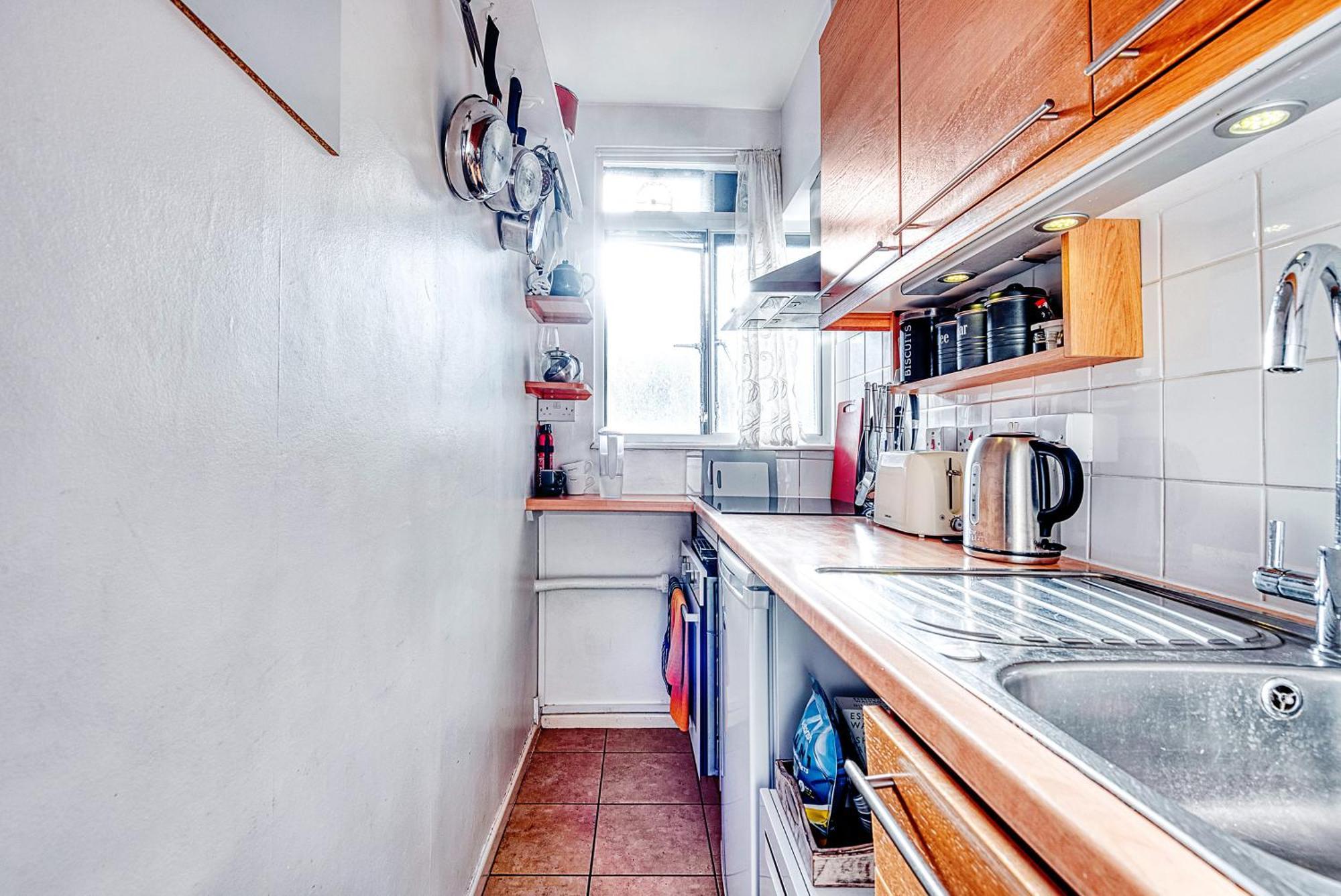 Warm And Welcoming In Putney By Underthedoormat *