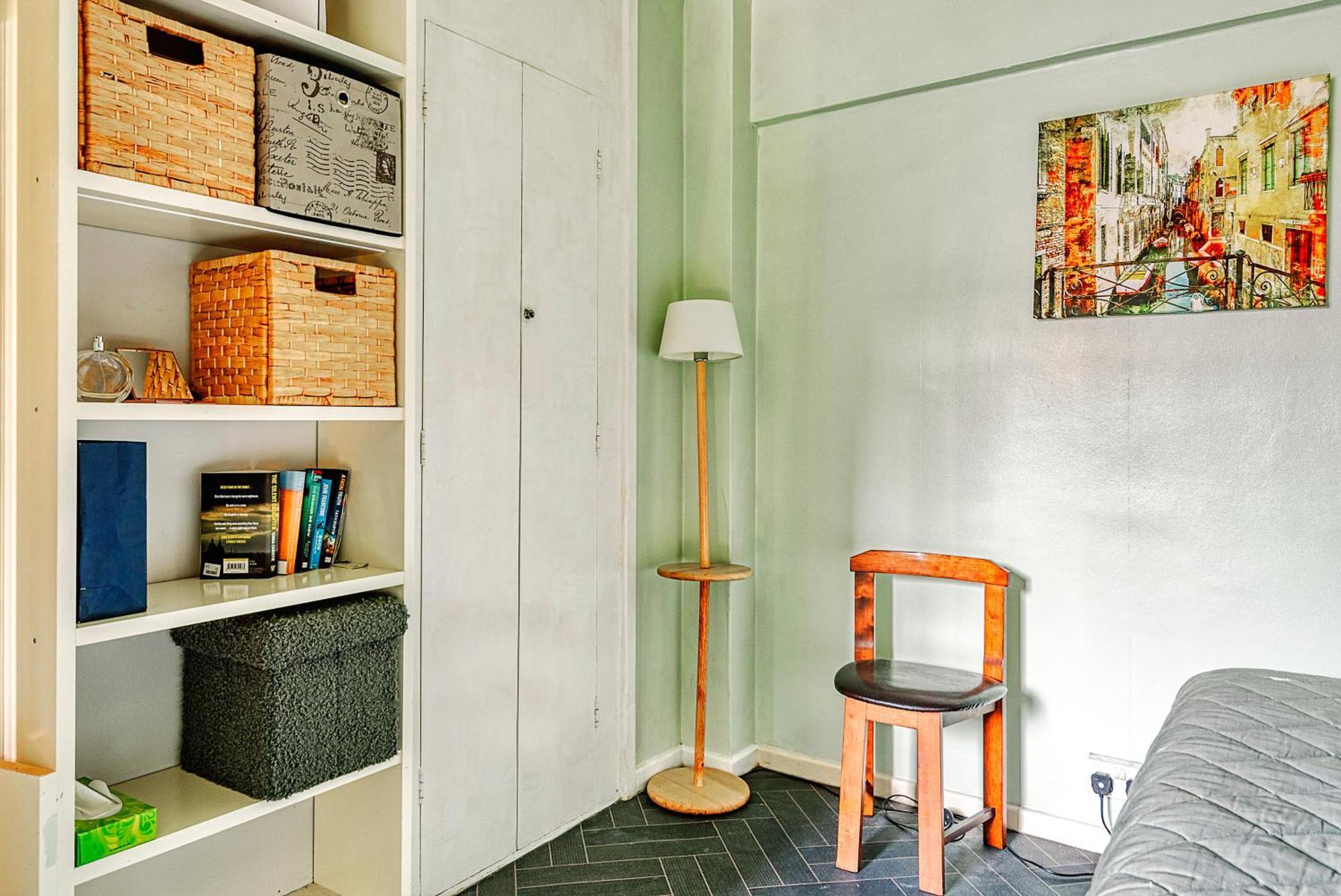 Warm And Welcoming In Putney By Underthedoormat * London