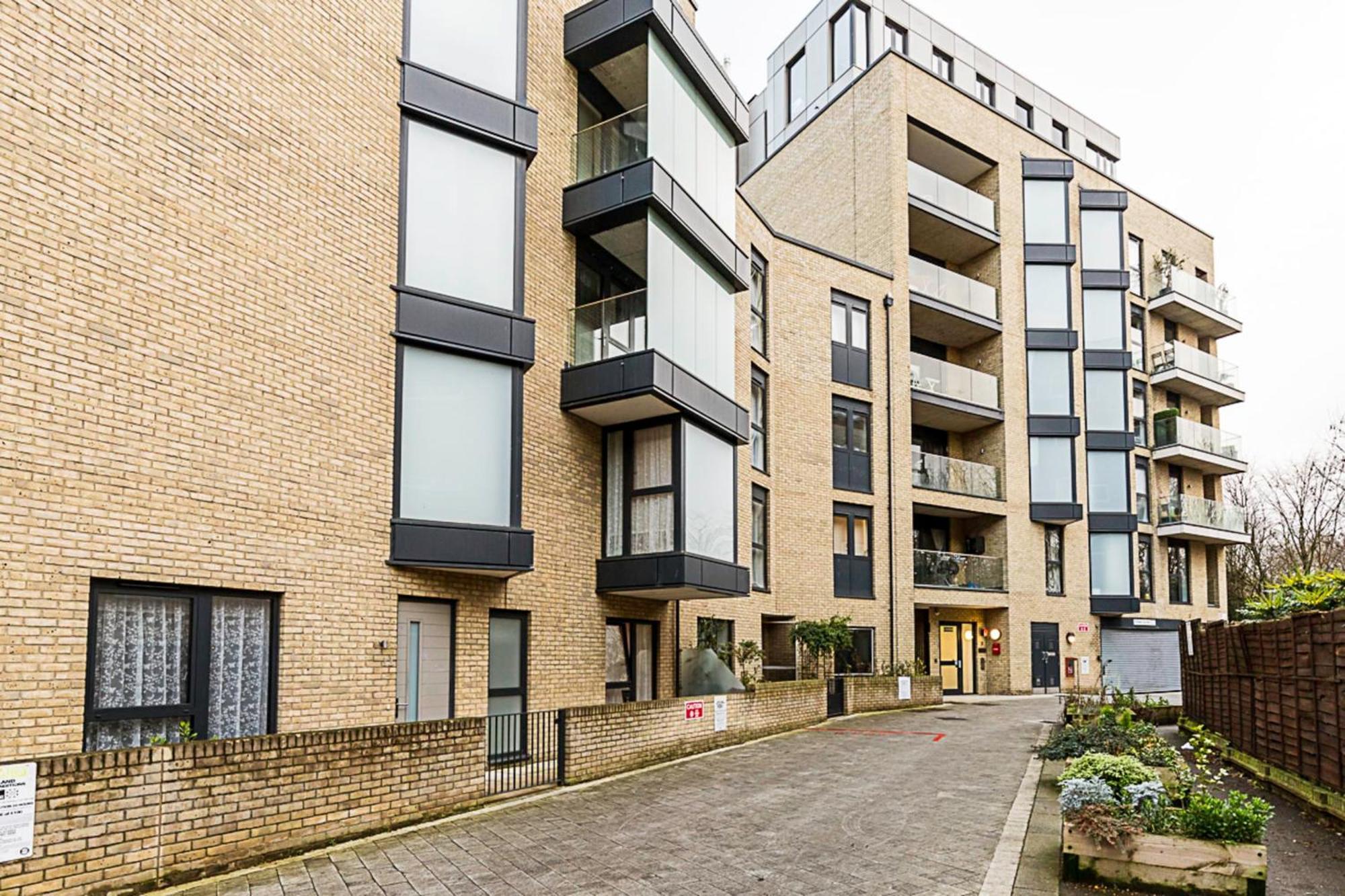 Spacious And Trendy Shoreditch Flat London