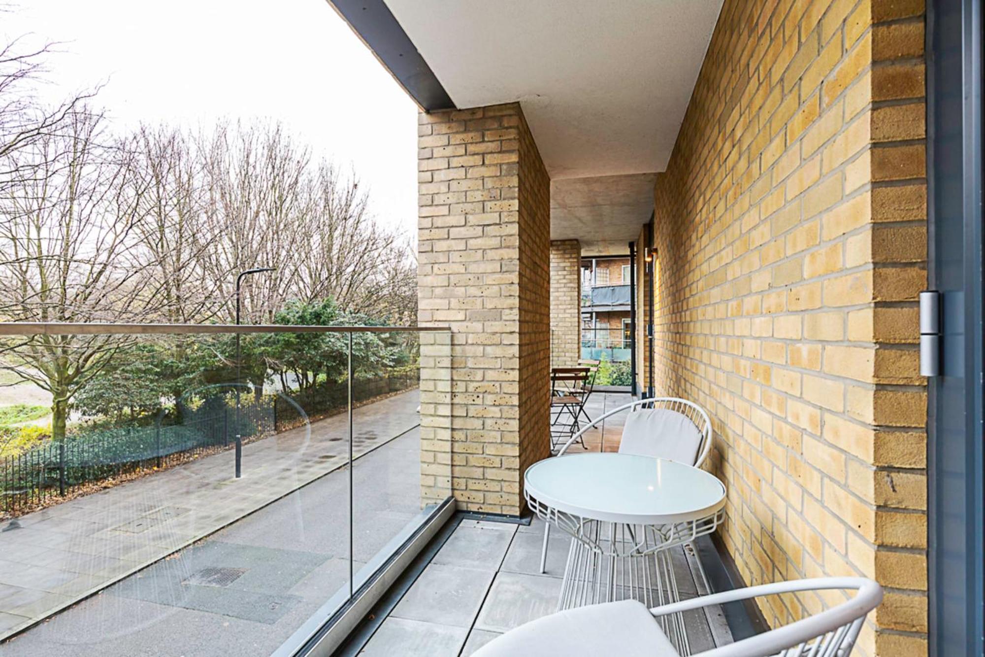 Spacious And Trendy Shoreditch Flat Apartment London