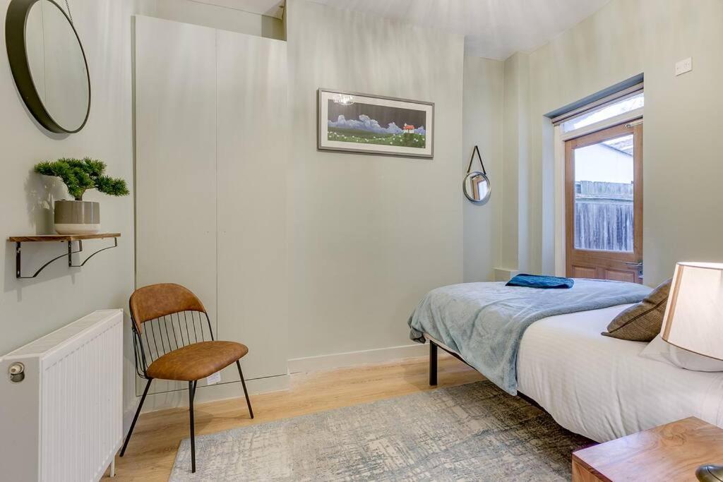 Chic 3 Bedroom Brixtonclapham Near Tube Apartment *